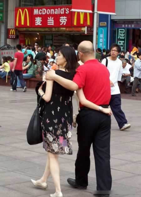 Los matrimonios interraciales en China 011