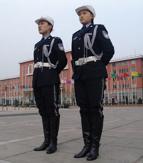 Mujeres policías más bellas en China 15