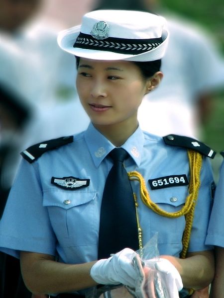 Mujeres policías más bellas en China 18