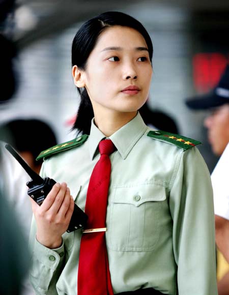 Mujeres policías más bellas en China 19