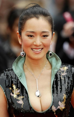 Mujeres estrellas con pechos más bellos de China10