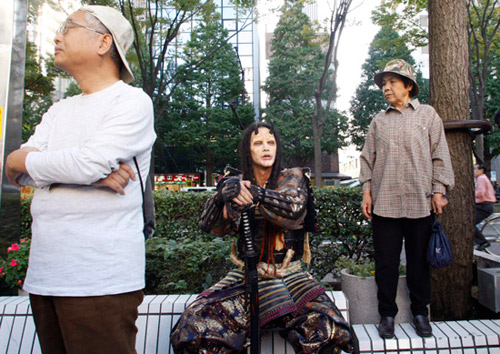 Terribles escenas en Conmemoración del Día de los Muertos en Japón 13