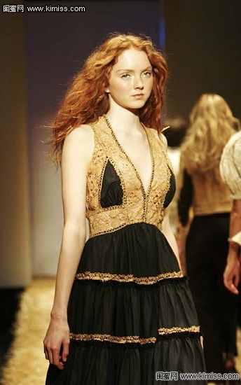 Lily Cole 011