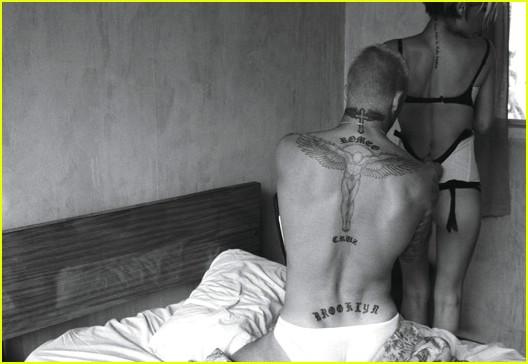 Fotos privadas, Beckham desnudo,Victoria en dormitorio 002