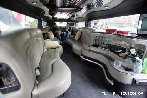 H2 Hummer Limousine Interior 001