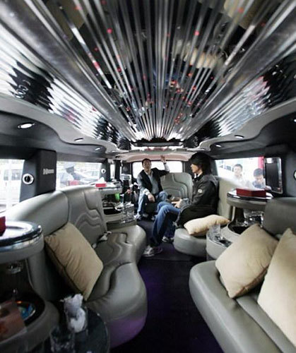 H2 Hummer Limousine Interior 007