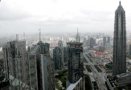 Shanghai, uno de los cuatro municipios bajo jurisdicción central de China, debe su fama a la economía desarrollada.