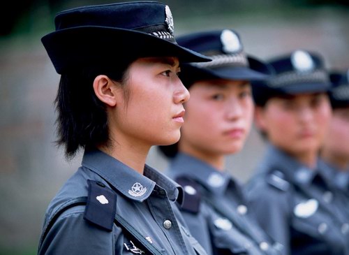 Las mujeres policías11