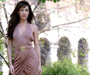 Los hombres aman a Maggie Q 8