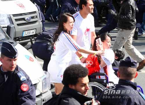 El momento más emocionado en el relevo de la antorcha olímpico 4