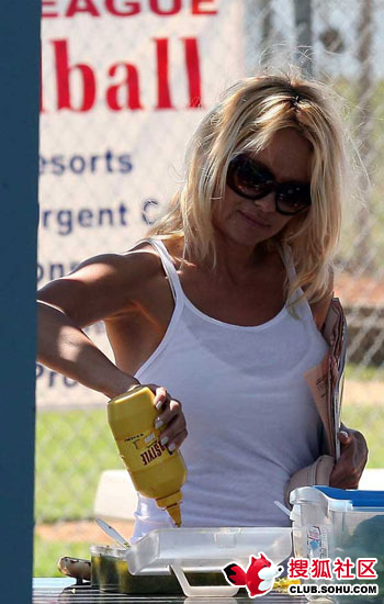 Madre sexy: Pamela Anderson 7