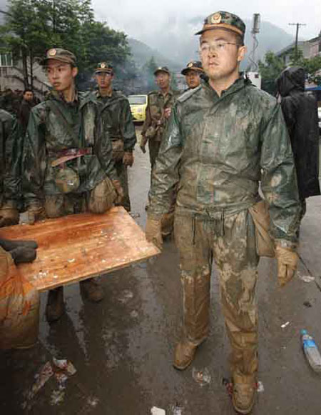 Los soldados chinos,sismo12