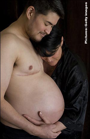 El hombre embarazado dio luz a una niña 4