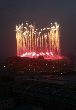 Prueba de fuegos artificiales para la inauguración de las Olimpiadas 3