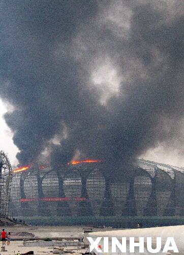 Un incendio en estadio al este de China 4