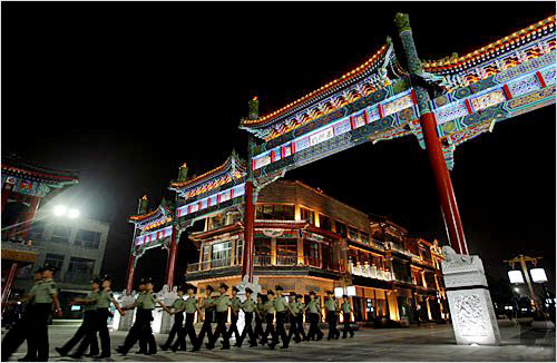 La nueva avenida Qianmen por la noche1