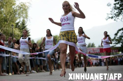 Carrera de velocidad en calzado de tacón alto 2