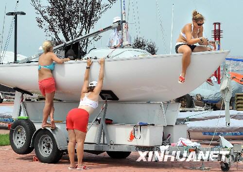 chicas deportistas de la navegación a vela8