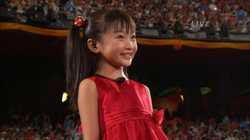 La niña preciosa en la inauguración de JJOO de Beijing 2