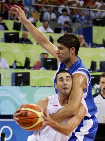 Los momentos interesantes en la competencia de baloncesto España vs Grecia 3