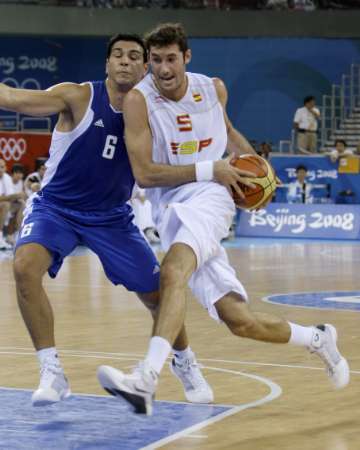 Los momentos interesantes en la competencia de baloncesto España vs Grecia 5