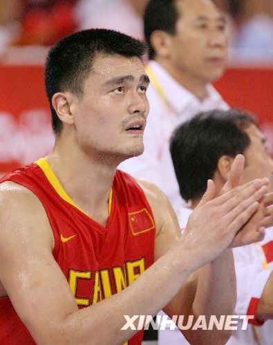 Las expresiones divertidas de Yao Ming4