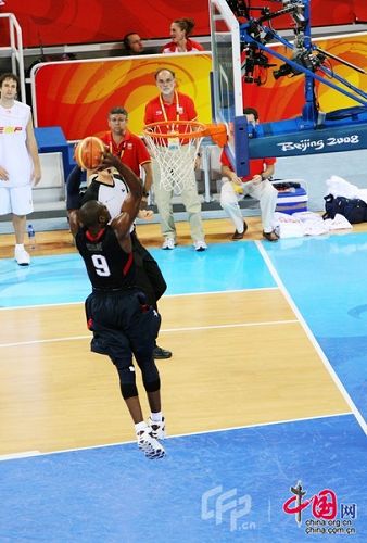 Ganó el equipo EEUU a España en el baloncesto olímpico varonil8