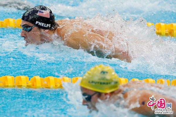 Phelps logra octavo oro en relevo masculino de 4x100m estilos1