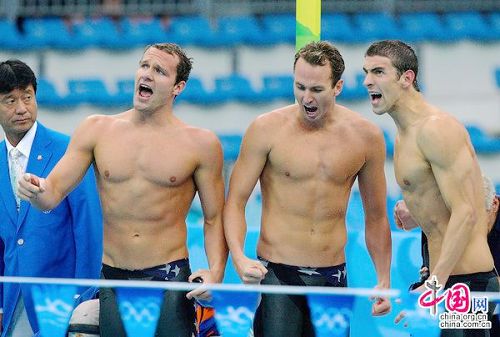 Phelps logra octavo oro en relevo masculino de 4x100m estilos4