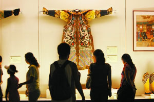 Vestimenta de la corte de la Dinastía Qing exhibida en el Museo de Palacio2
