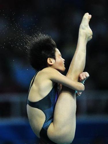 Beijing 2008 (URGENTE): Chen Ruolin de China gana oro en plataforma femenil 3