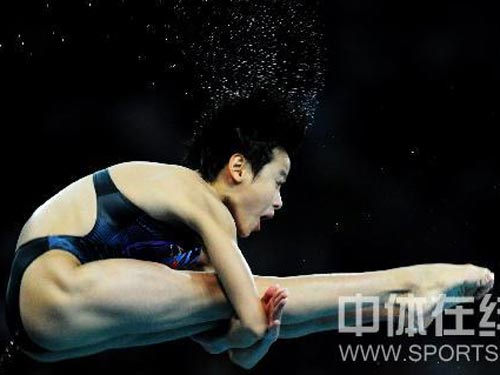 Beijing 2008 (URGENTE): Chen Ruolin de China gana oro en plataforma femenil 6