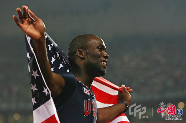 Beijing 2008: Vence Merrit de EEUU a campeón defensor Wariner y gana oro en 400 metros masculino 4