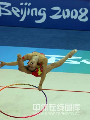 Las hermosas chicas de gimnasia rítmica6