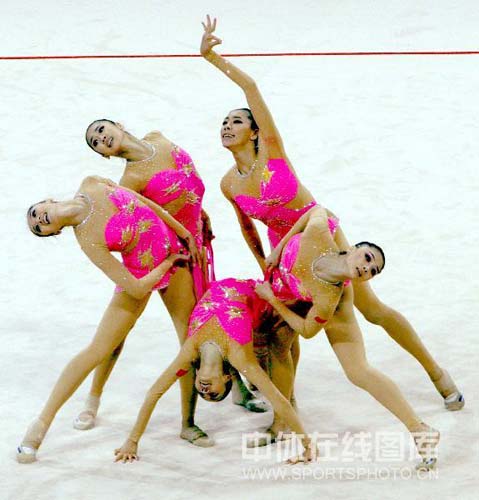 Las hermosas chicas de gimnasia rítmica11