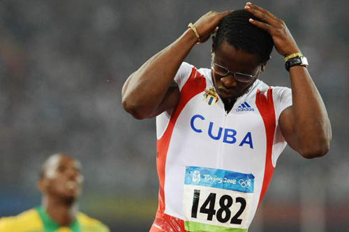 Beijing 2008 (URGENTE): Gana cubano Robles oro en 110 metros vallas masculino 4