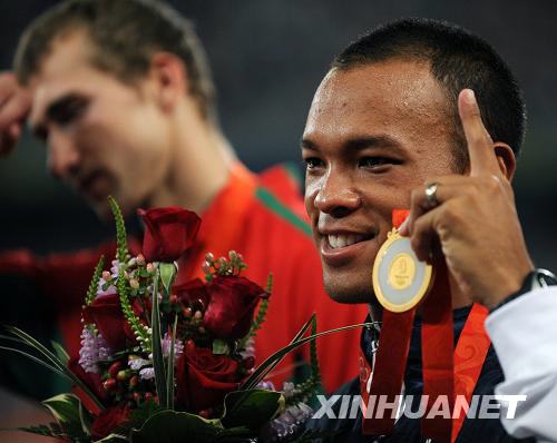 Beijing 2008-Atletismo (M): Gana estadounidense Clay oro en declatlón 4
