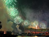 8月24日，第29届夏季奥运会闭幕式在国家体育场——“鸟巢”举行。这是闭幕式上燃放的焰火。