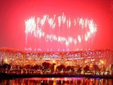 8月24日，第29届夏季奥运会闭幕式在国家体育场——“鸟巢”举行。这是闭幕式上燃放的烟花。