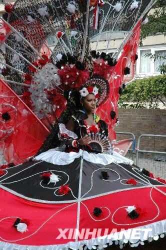 Carnaval de Notting Hill en Londres con el tama de 'bienvenida a todo el mundo' 1