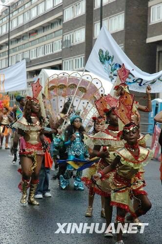 Carnaval de Notting Hill en Londres con el tama de 'bienvenida a todo el mundo' 2