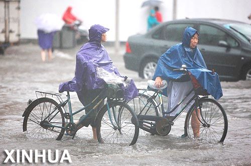 Shanghai: lluvias torrenciales provocaron demoras de vuelos1