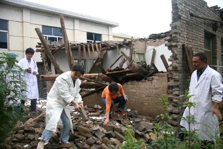 Crece a 32 cifra oficial de muertes por nuevo sismo en suroeste de China 1