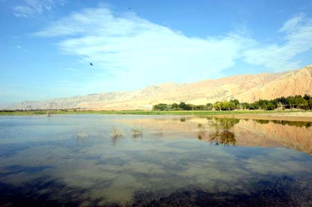 Río Amarillo presenta el otoño en Qinghai1