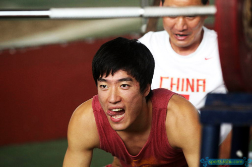 Vuelve al entrenamiento astro de atletismo chino Liu Xiang3