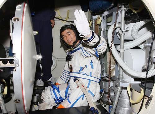 ¿Cómo entrenan los astronautas antes del lanzamiento?2