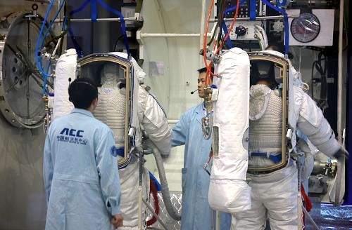 ¿Cómo entrenan los astronautas antes del lanzamiento?4