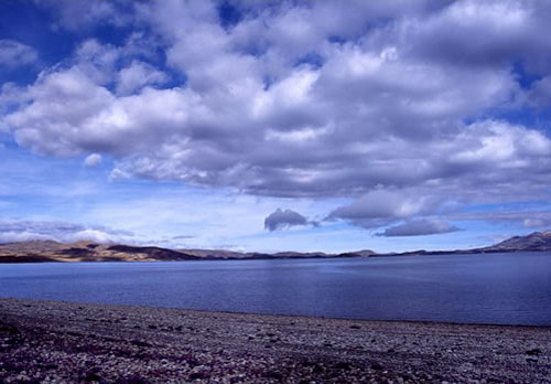 Lago Mapam Yumco, el “Lago Santo” más afamado del mundo 4