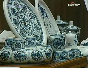 Se inaugura exposición de porcelana en Jingdezhen (video)1