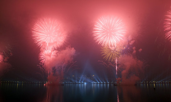 La Feria Internacional de Fuegos Artificiales en la ciudad Hangzhou3